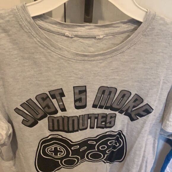 Short sleeve tops bundle 4 - Picture 8 of 9